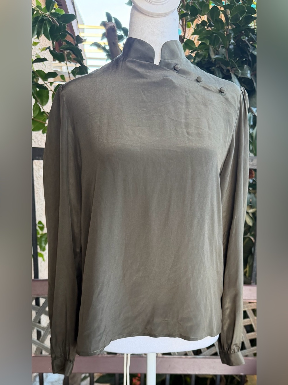 Carole Little for Saint_Tropez Olive Green Button-Shoulder Mandarin Collar Shirt
